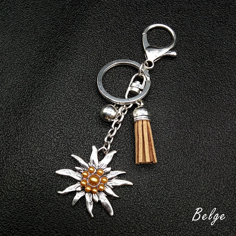 Germany Oktoberfes Edelweiss Keychains Ring for Women Fashion Key Chain Bag Accessories Jewelry Wholesale llaveros para mujer