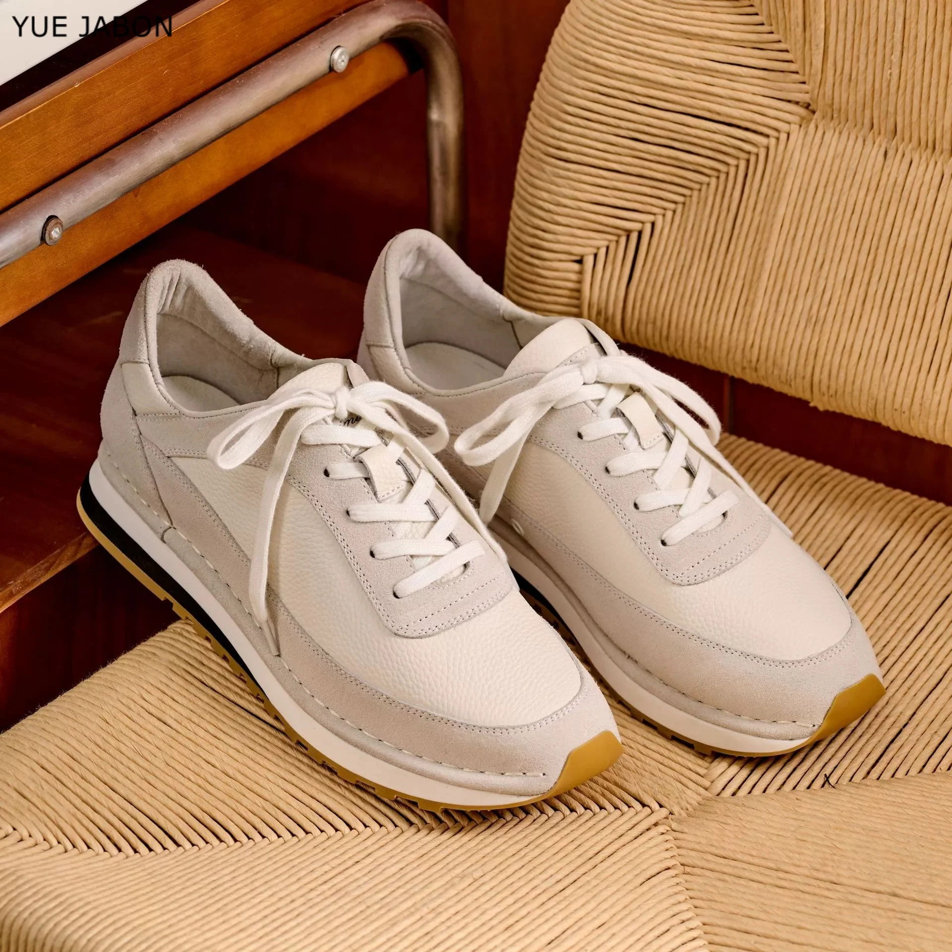 

Men Casual Sports Running Shoes Breathable Lightweight Sneakers Outdoor Genuine Leather Patchwork Jogging Tennis Walking Shoes