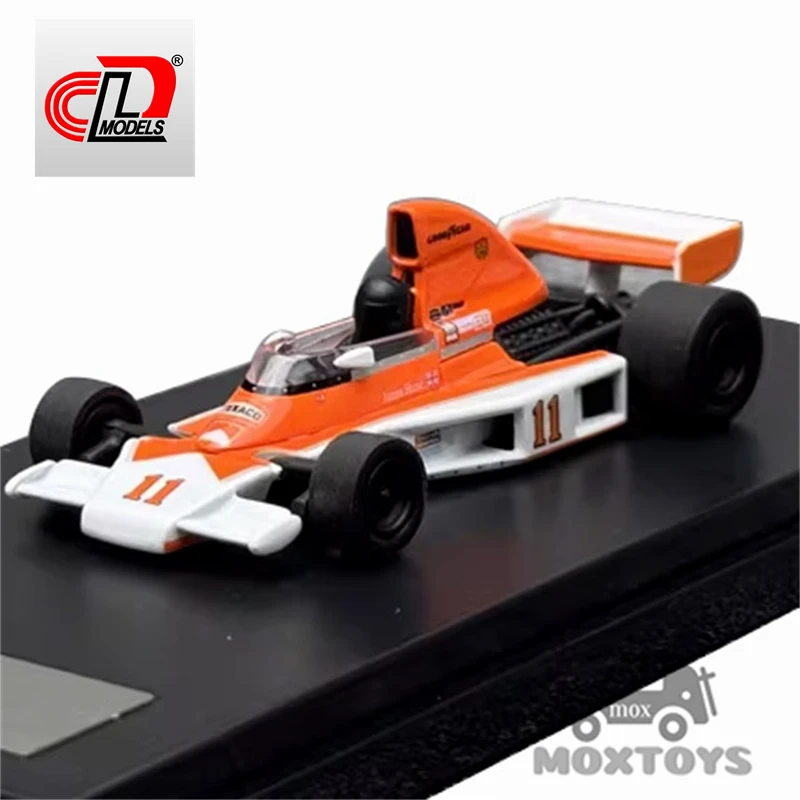 

LCD 1:64 M23 orange Diecast Model Car