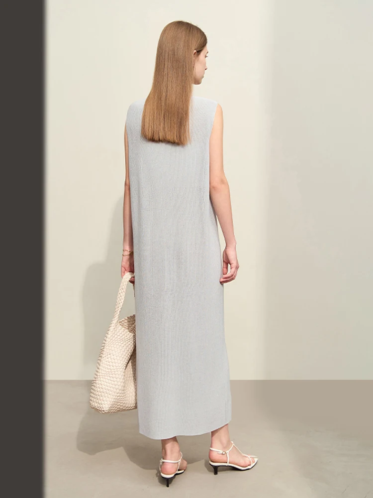 Amii Minimalism Knit Dresses for Women 2024 Summer New Long Green Dress Sleeveless V-neck Linen Lady Loose Vestidos 12452080