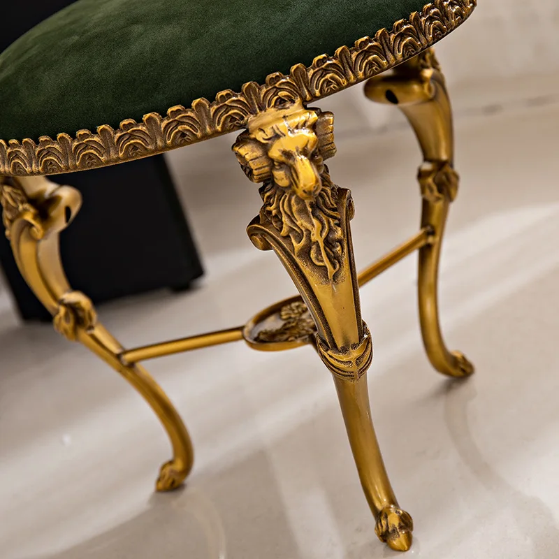 Bangku Bulat Kecil Gaya Abad Pertengahan Sepatu Masuk Mewah Kelas Atas Rumah Tangga Bangku Rendah Kulit Sapi Kuningan Mewah Ringan Retro