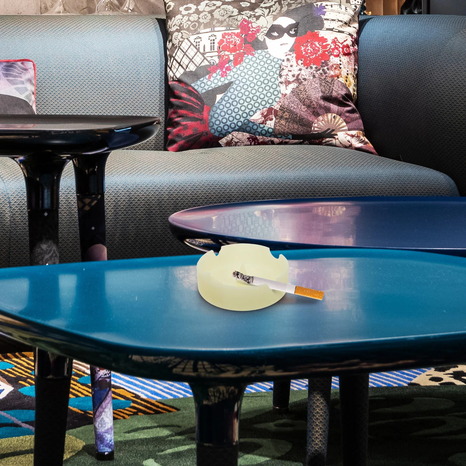 

Ash Tray Desktop Ashtray Home Table Silicone Soot Storage Holder Round Living Room Shatter-proof Funny