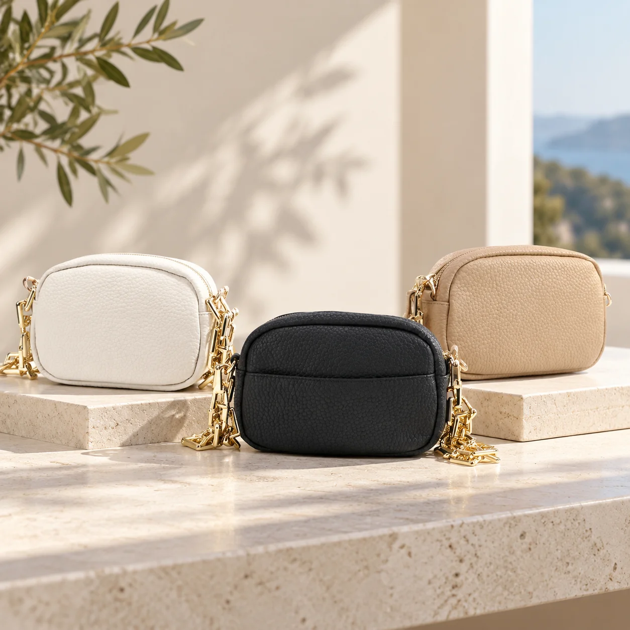 Women's Mini Camera Bag, Pebbled PU Leather Crossbody Shoulder Bag with Gold Chain Strap, Small Purse for Daily Shopping