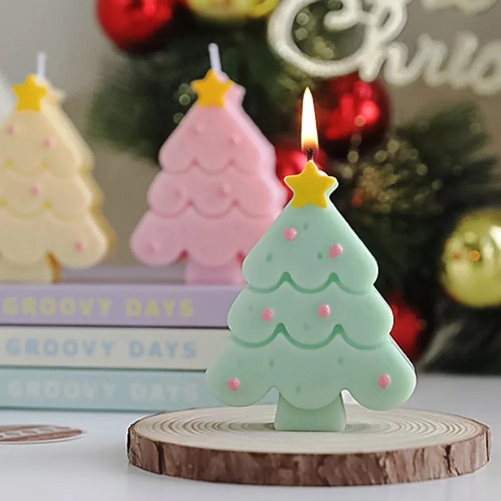 Christmas Scented Candle with Box Mini Christmas Tree Shape Fragrance Candle Home Decor Candle Gift for Friends Women Souvenir