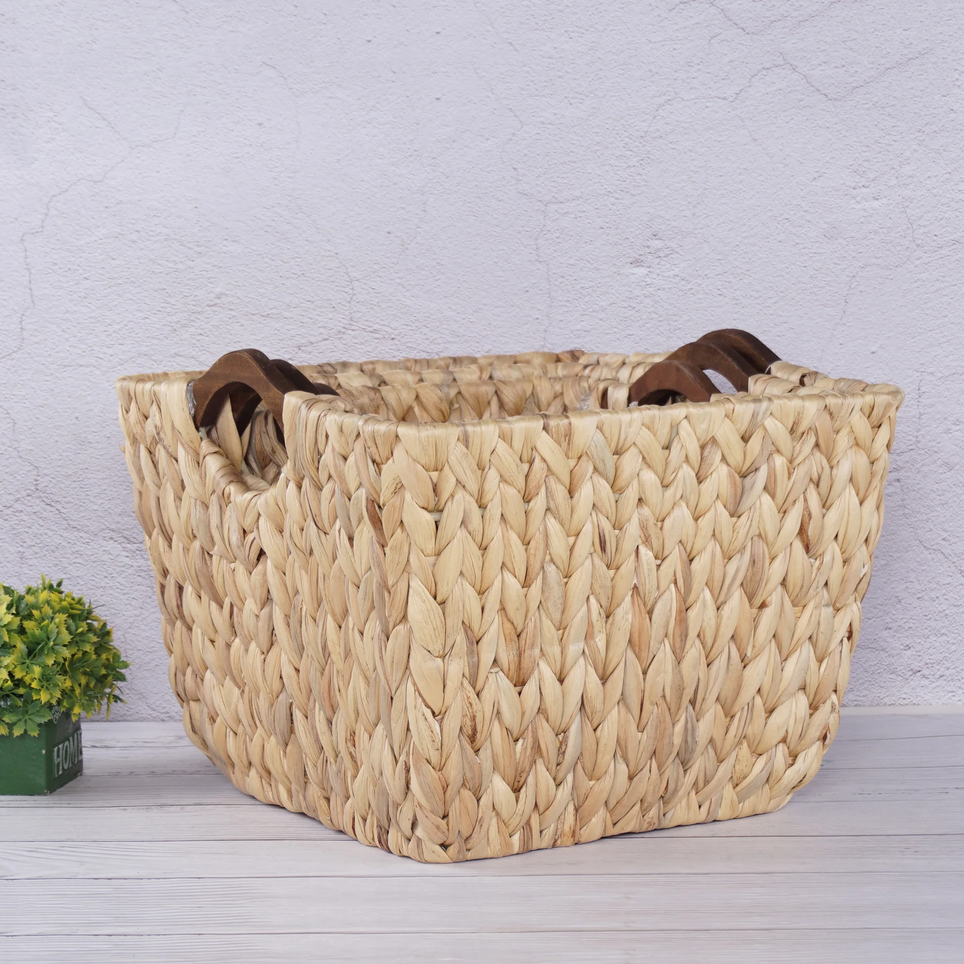 Customized natural water hyacinth grass handmade woven set, square storage basket, storage basket with wooden handle