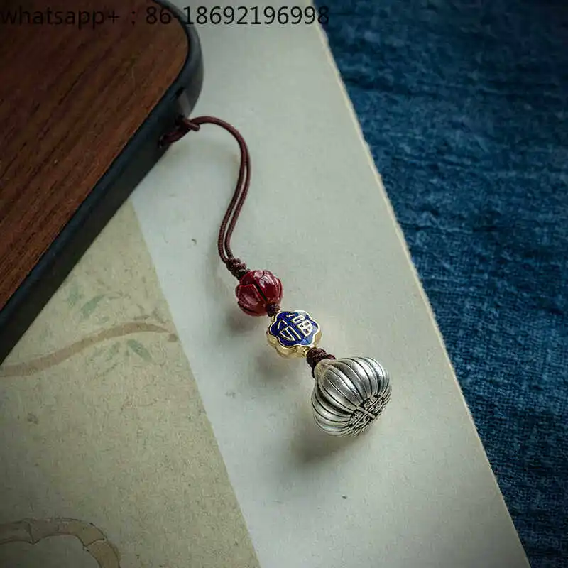 S999 Sterling Silver Garlic Car Keychain Odds in Hand Mobile Phone Pendant Female Couple Male Pendant