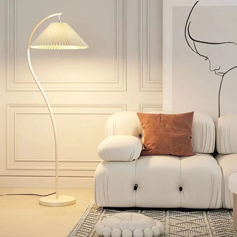 

Cream Wind Floor Lamp French Retro Vintage Living Room Sofa Next To The Bedroom Bedside Netflix Ambient Light Home Decoration