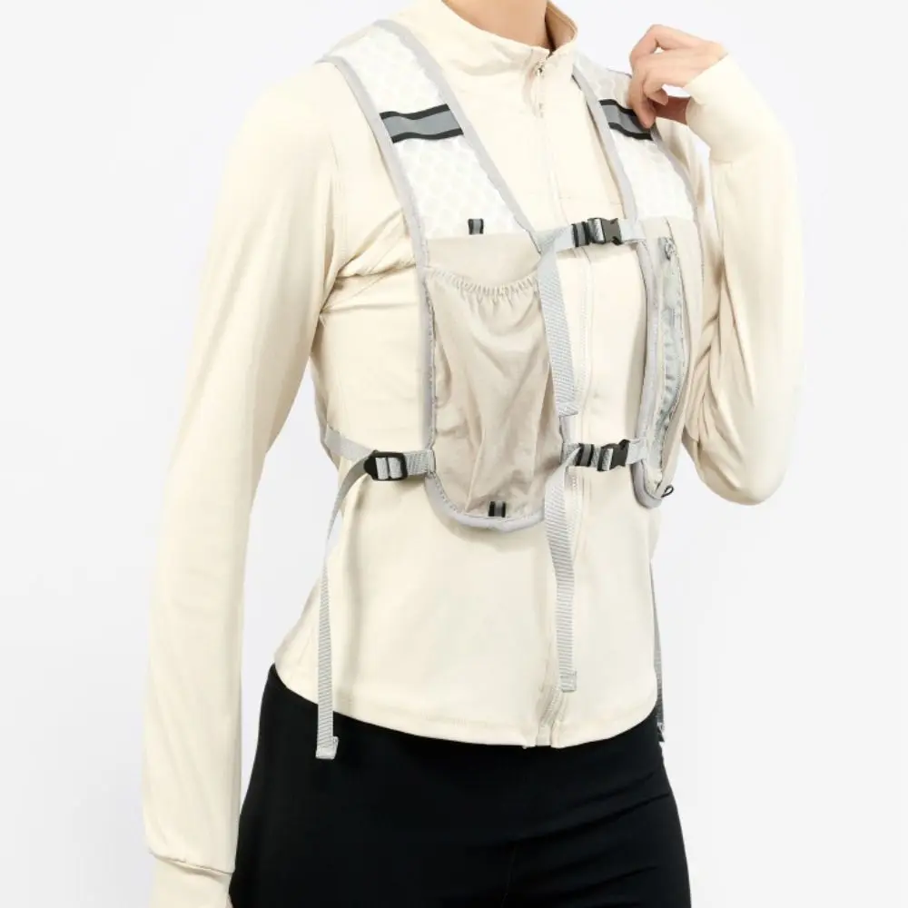 Chest Pack Running Storage Vest Lightweight Phone Storage Pocket Running Hydrating Backpack Breathable Waterproof Nylon