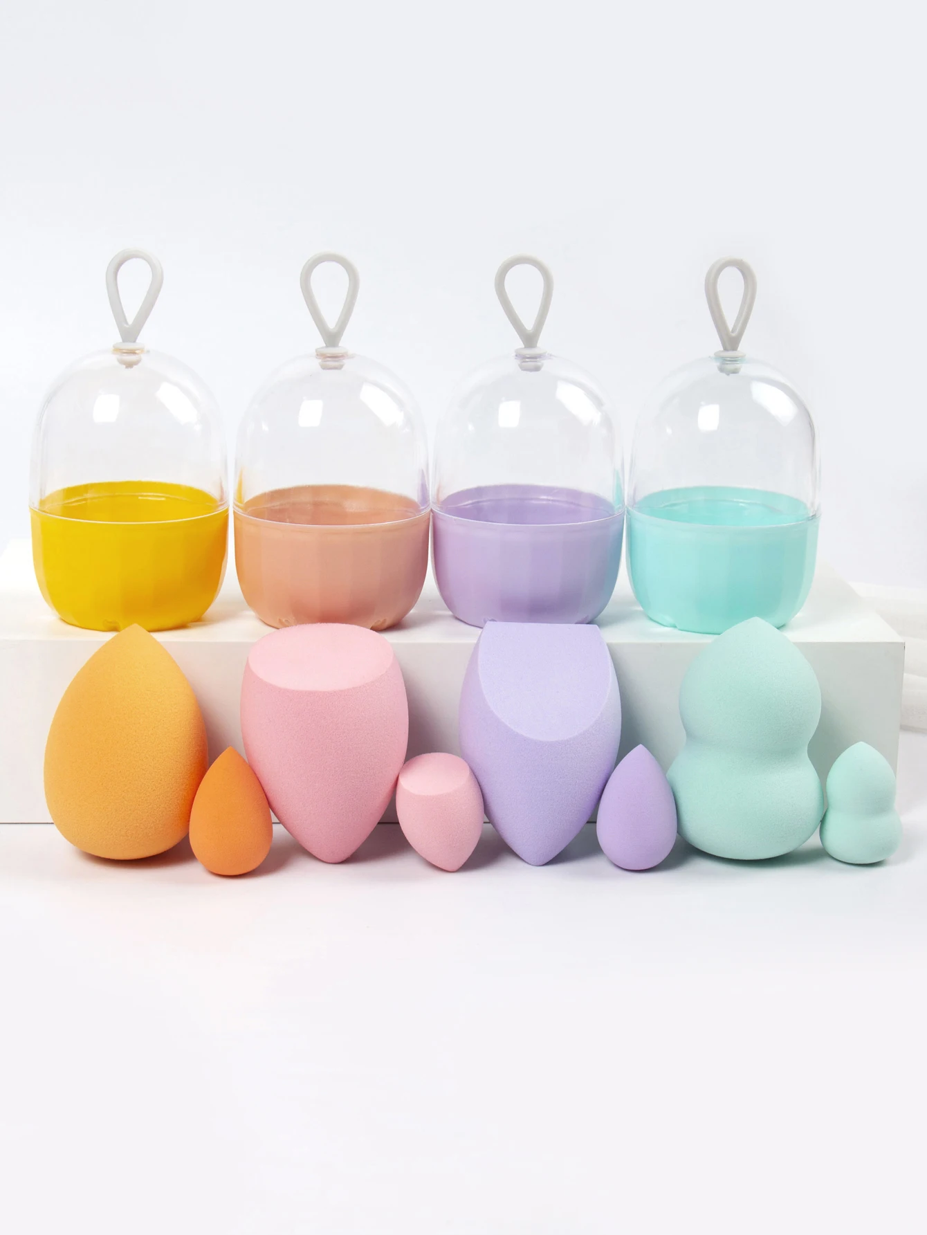 Macaron Color Transparent Storage Box 4Pack, Random Color Does Not Include Beauty Eggs, Portable Sponge Holder Cosmetics Eg