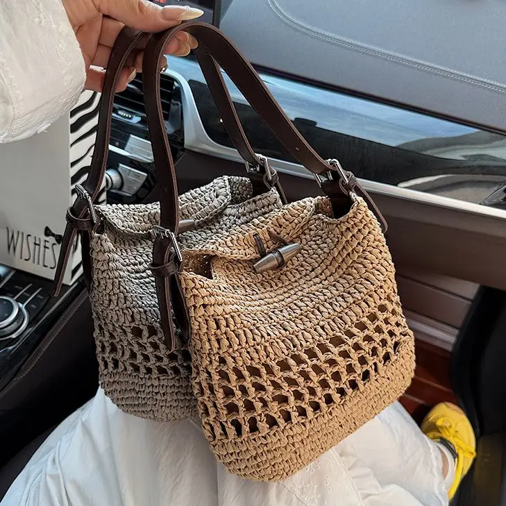 

JIAERDI тканая сумка-ведро с роговой пуговицей, женская сумка-ведро, новинка 2025, ретро, полая сумка через плечо, женская повседневная большая сумка на плечо в этническом стиле