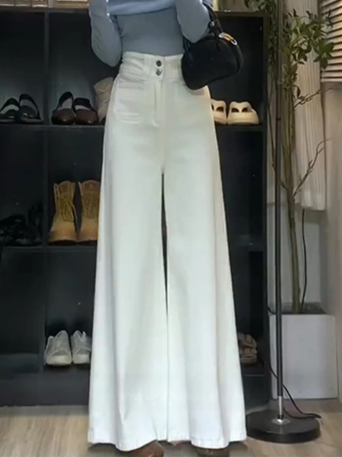 

Женские джинсы с высокой талией и широкими штанинами, прямого кроя, длинные брюки на двух пуговицах, белые, из денима, весенняя новинка, модные, стройнящие