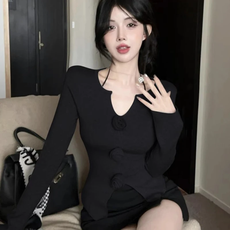 Korean Sexy V-neck Three-dimensional Flower Long Sleeve Slits Slim Knitted Sweater For Women