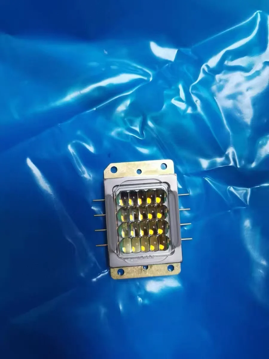 

Новый оригинальный комплект модулей синего света проектора NUBM33 71 Вт 450 нм 455 нм