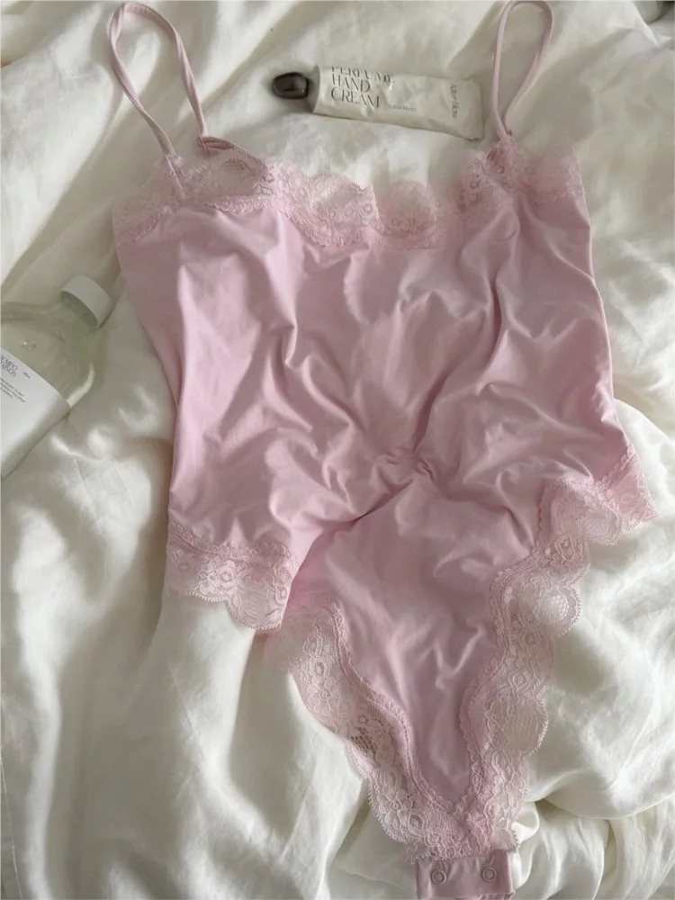 

Pink Lace Trim Playsuits Woman Slim High Elasticity Adjustable Strap Skinny Bodysuit Fashion Streetwear Smooth One-piece Tops