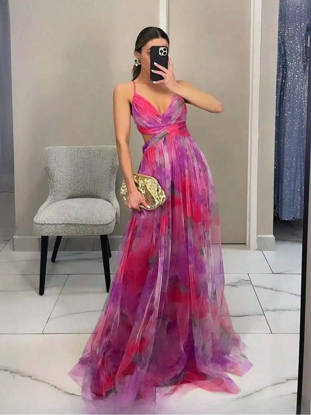 

Women's Floral Print Tulle Maxi Dress with Cut-Out Waist and Spaghetti Straps