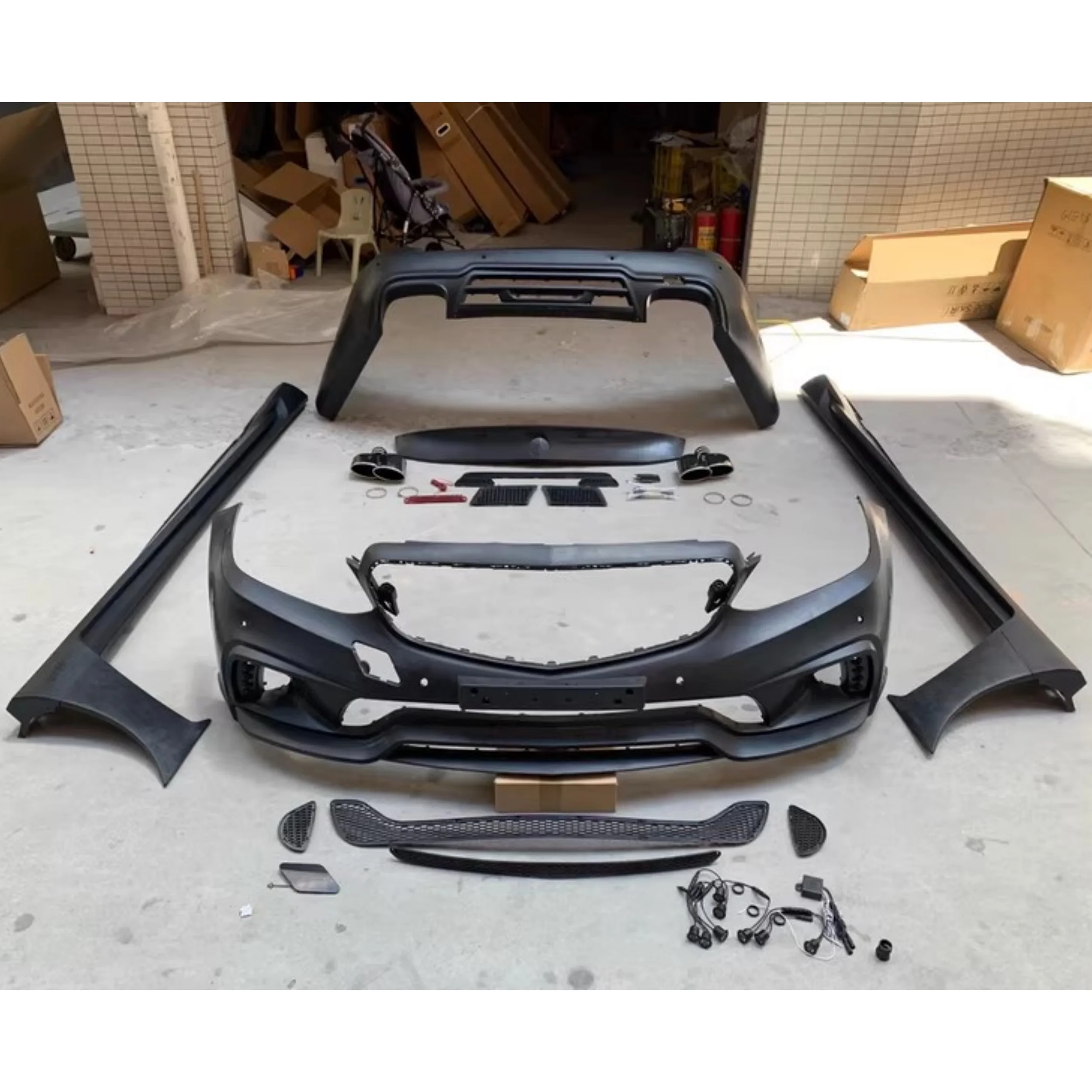 

Body kit for Mercedes Benz E-class W212 modified PP Surround Front Bumper Rear bumper Assembly Side skirt Car Accessories