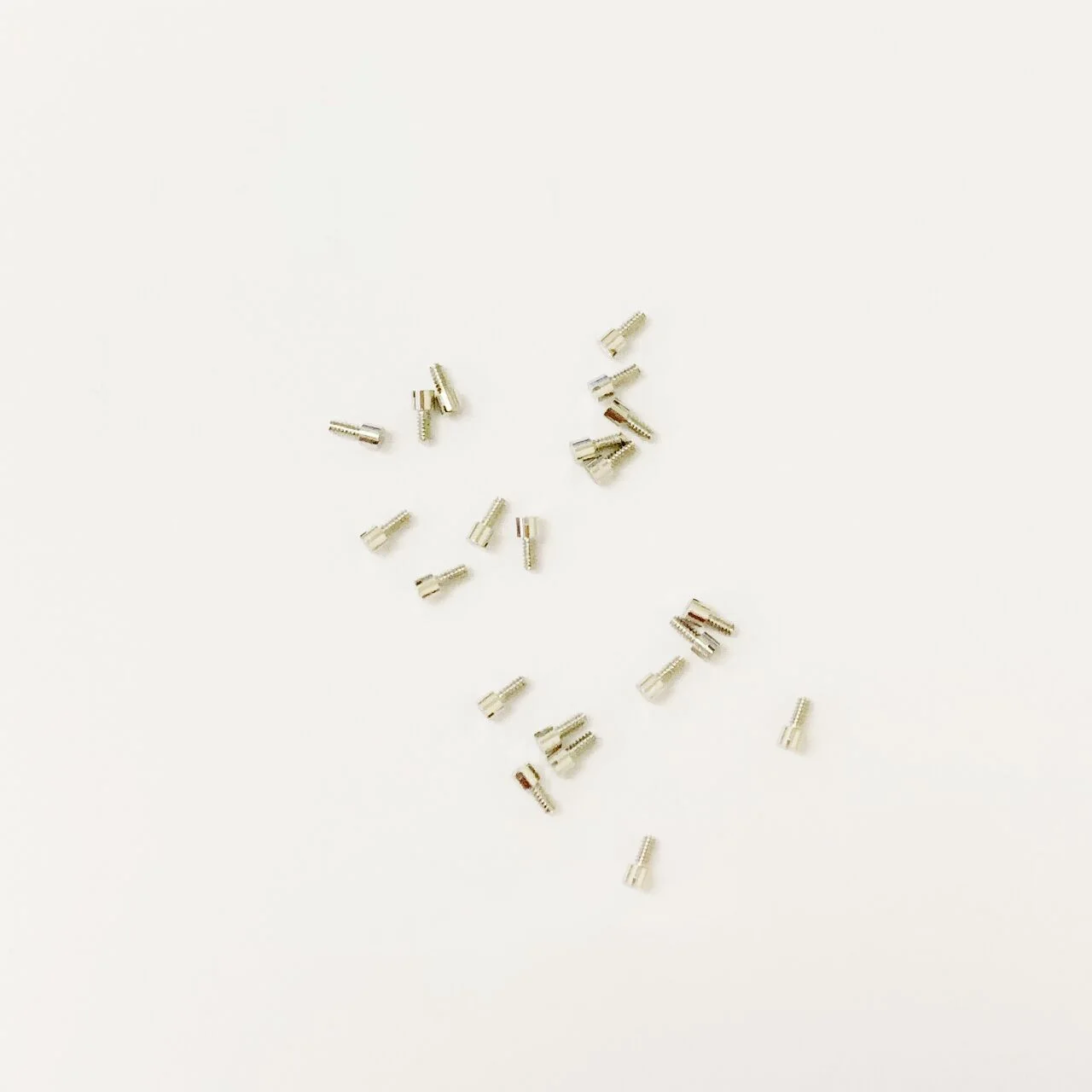 Tornillo de rueda grande de acero, accesorio para reloj, adecuado para piezas de tornillo doméstico de movimiento 7120