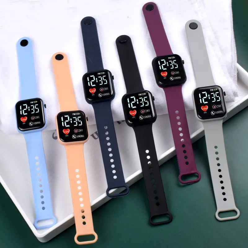 1pcs Love Digital Pink Silicone Sports LED Electronic Watch Watch  Jewelry Set to Daughter Graduation Season Gift