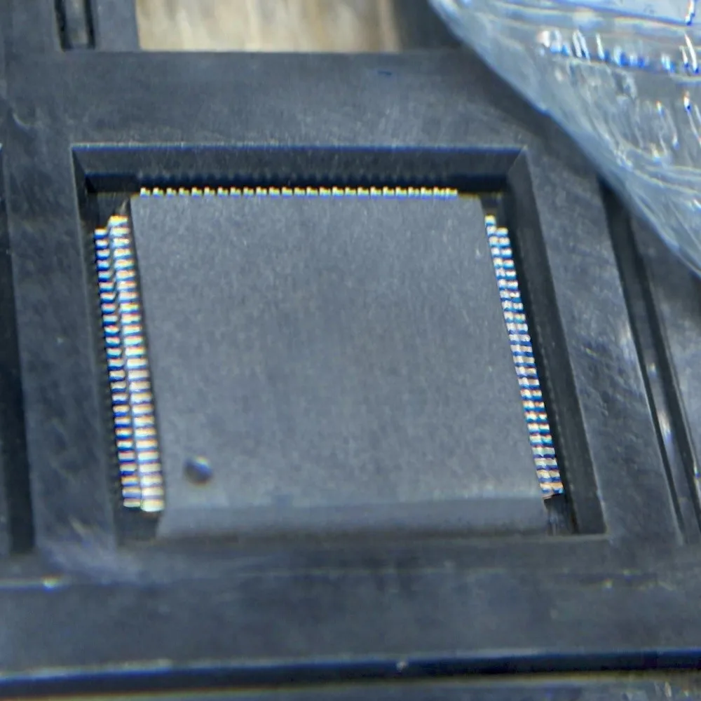 5pcs/lot MK60DX256VLL10 MK60DX256 MKL26Z256VLL4 MN8647091 MN864709 MSD7T01-Z00-NAO MSD7T01-ZOO-NAO QFP-100