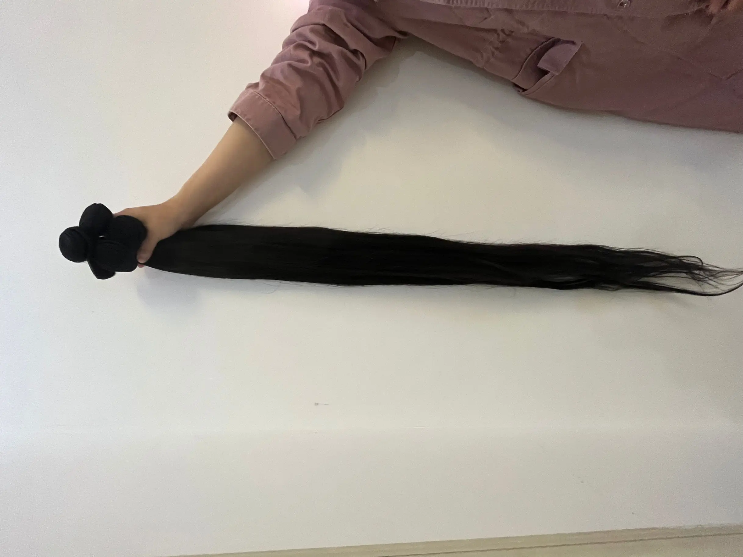 50 дюймов длинные прямые пучки человеческих волос натуральный цвет бразильские наращивание человеческих волос Remy 1 пучок плетение волос с двойным утком