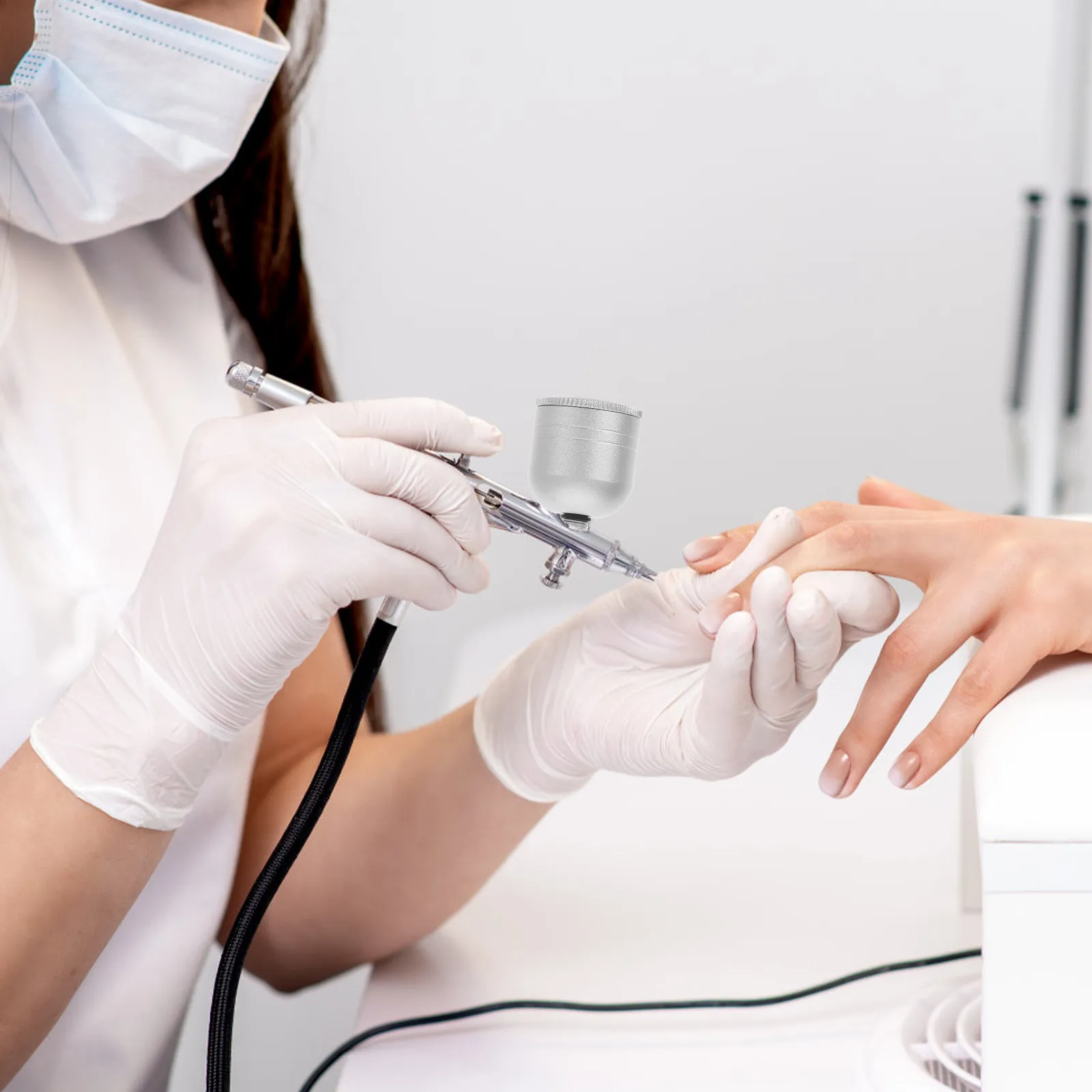 

2Pcs Compact Airbrush Paint Cup Refillable Metal Container Thread Design Ideal for Painting Artists