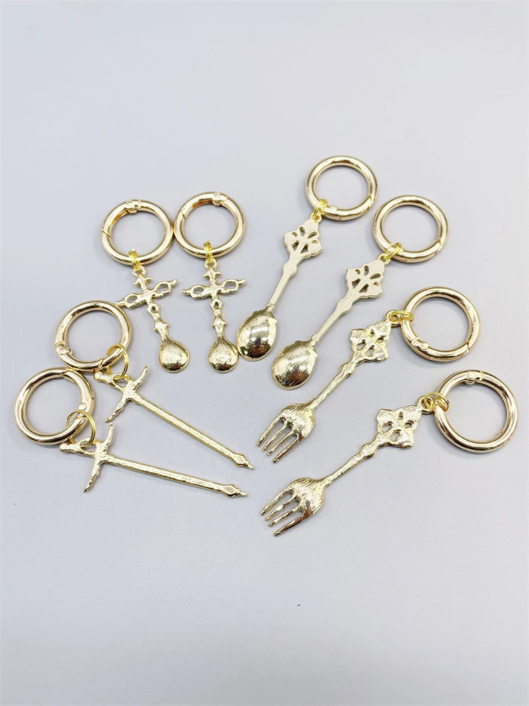 2 قطعة الذهب الشرير الصليب السيف الأحذية السحر للأحذية شخصية الأحذية قلادة الزينة مضحك إبزيم حذاء ديكور Diy بها بنفسك اكسسوارات #5