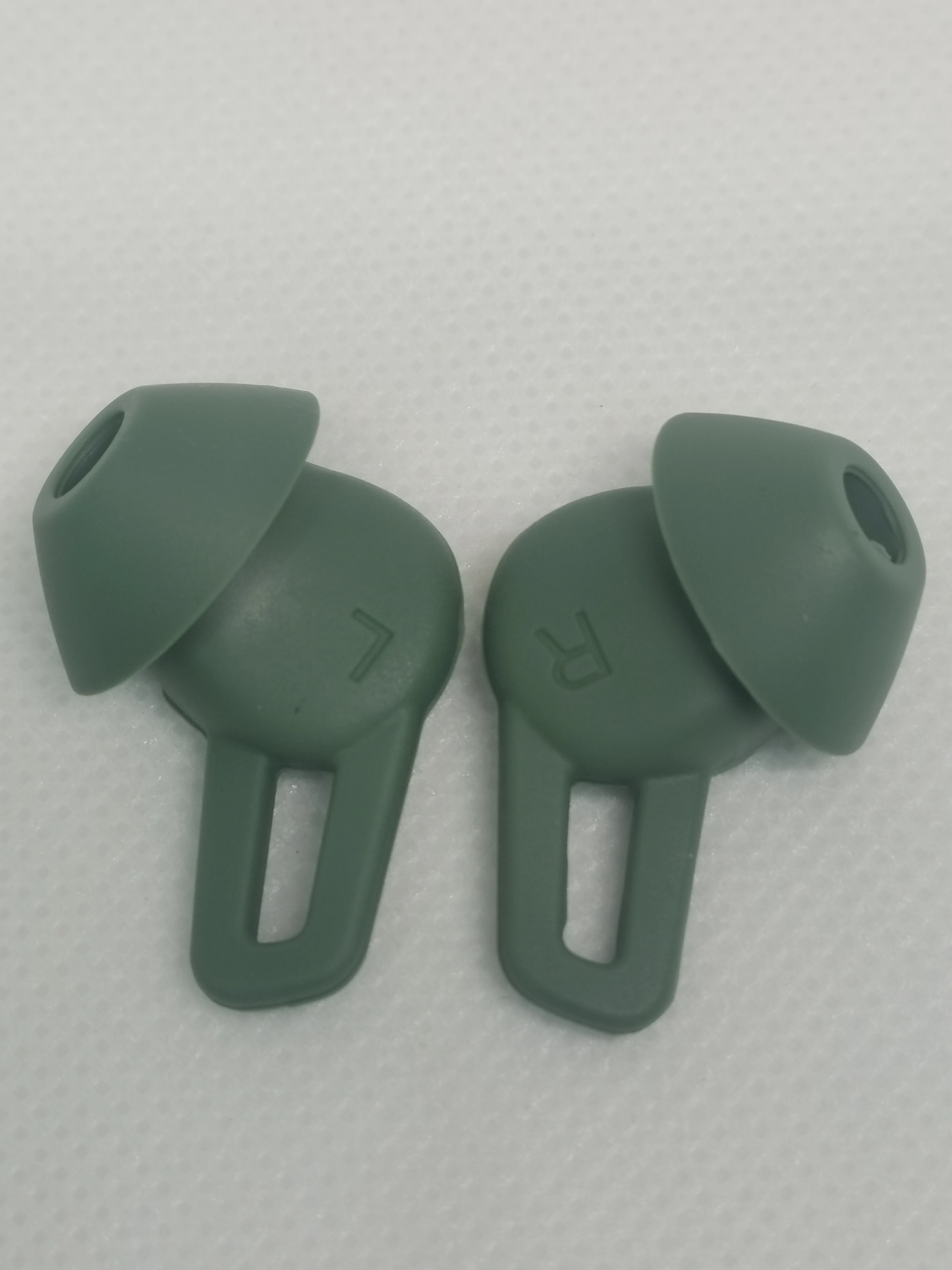 Silicone Ear Bud Ear Tips Replacement for Huawei Freelace pro Wire Earphones Earbuds Earpads Eartips Ear Gels