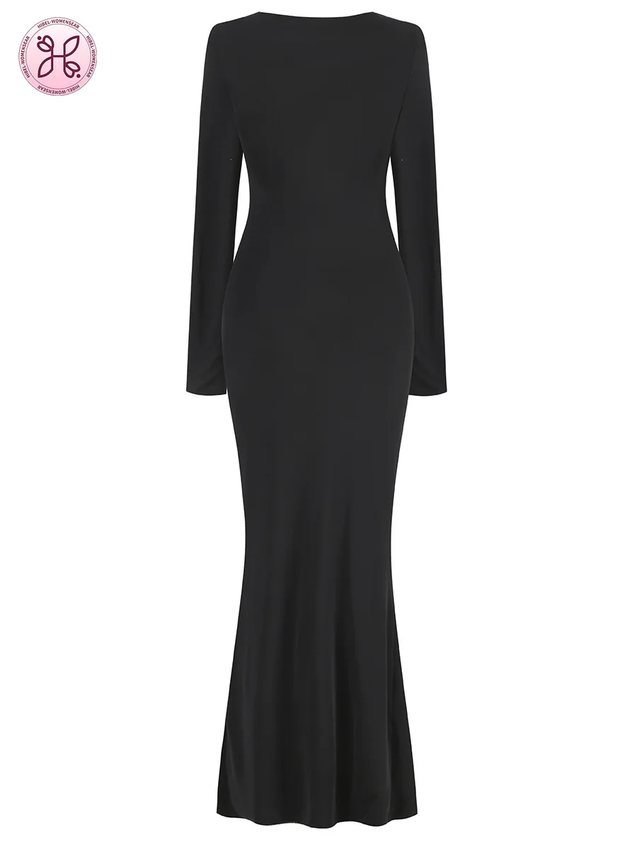 Maxi aderente con ritaglio: fiocco in metallo e spacco alto, abito da notte di gala