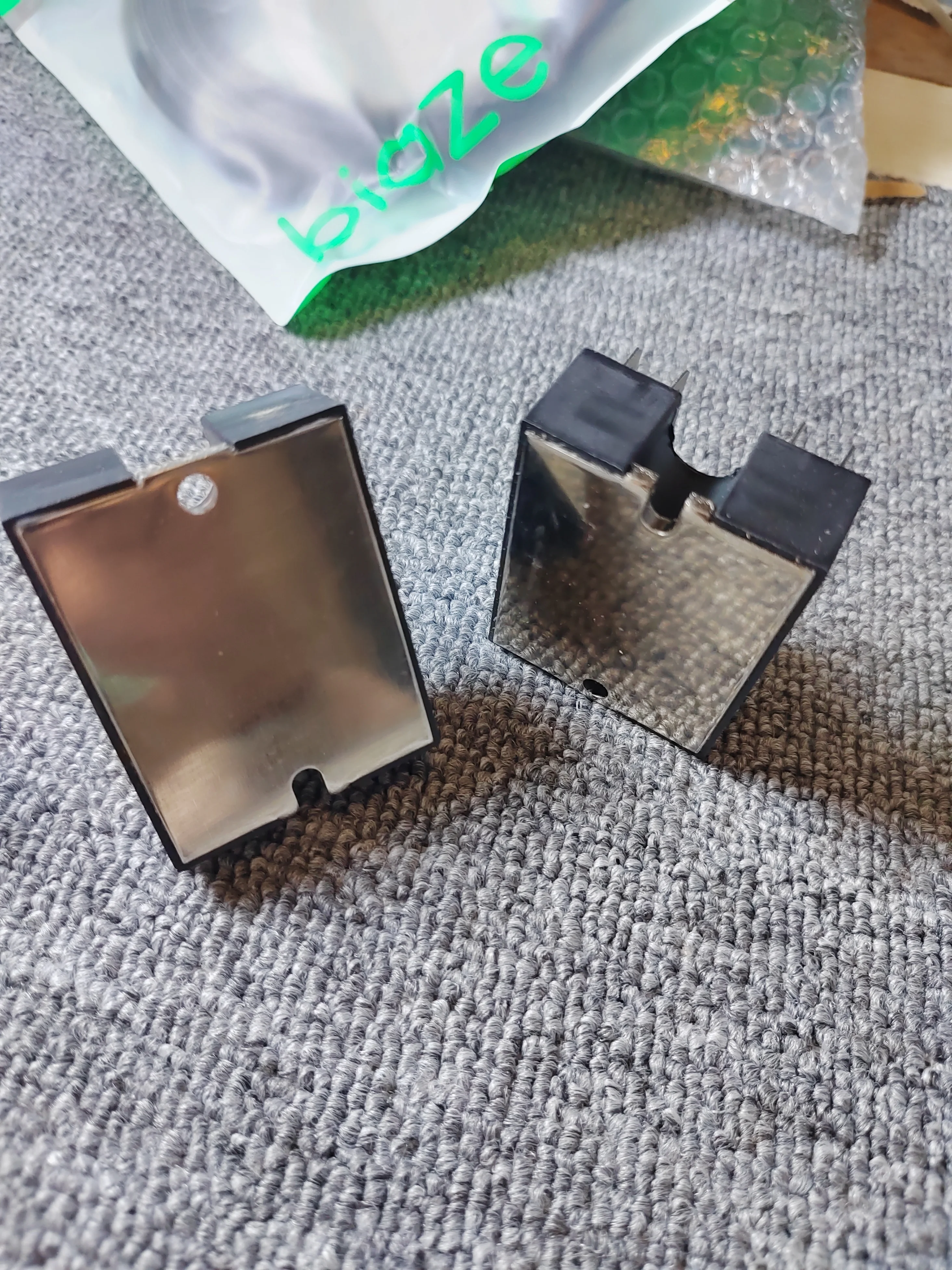 brand new For four sets of solid state relays SCQ842060 SQ24D25 TD2420Q SD24R50 24D25-12