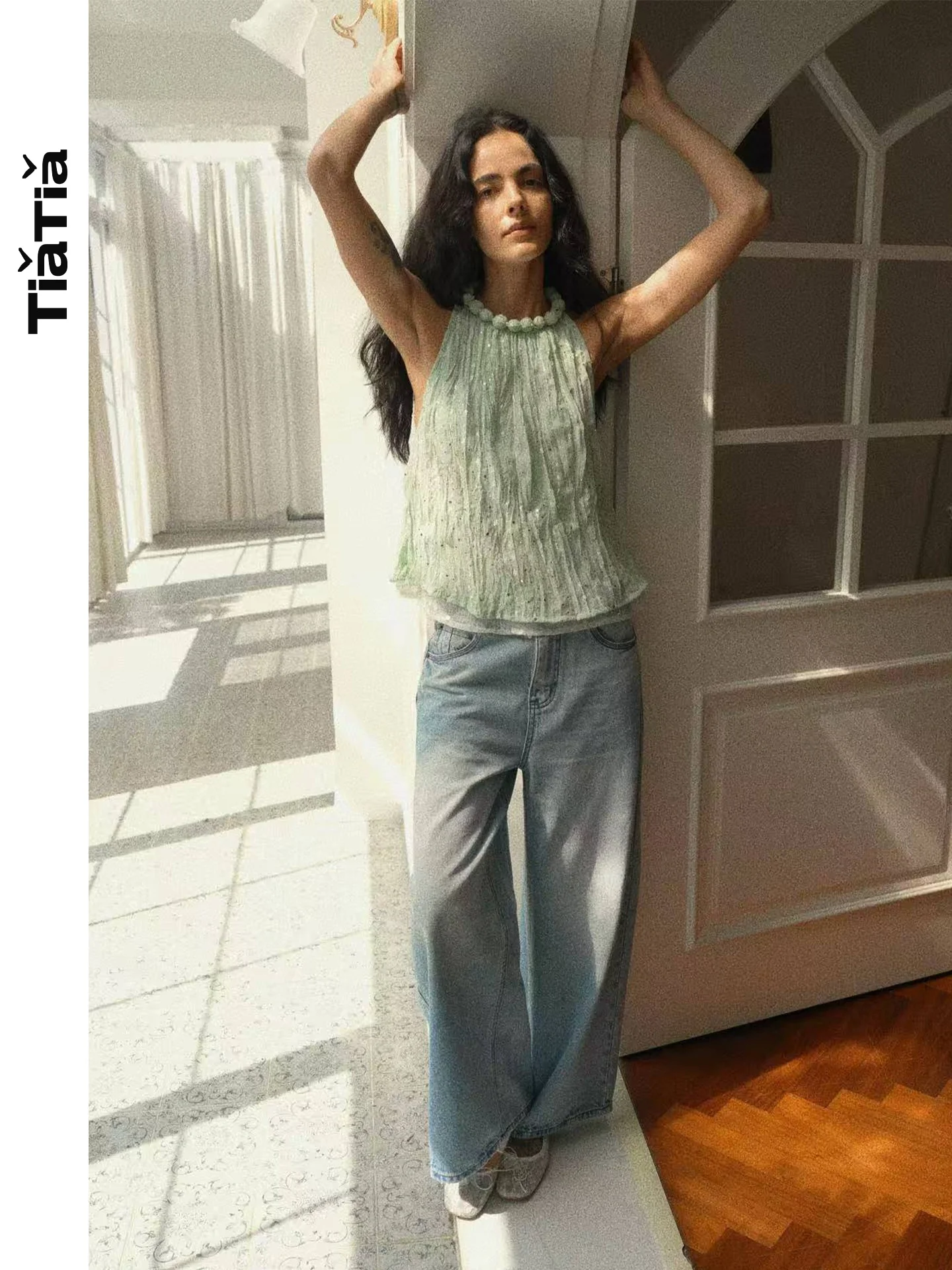 

Новинка Лето 2026: Женский укороченный топ А-силуэта с бретельками и украшением в виде блестящих шариков, из полиэстеровой смеси, модные украшения