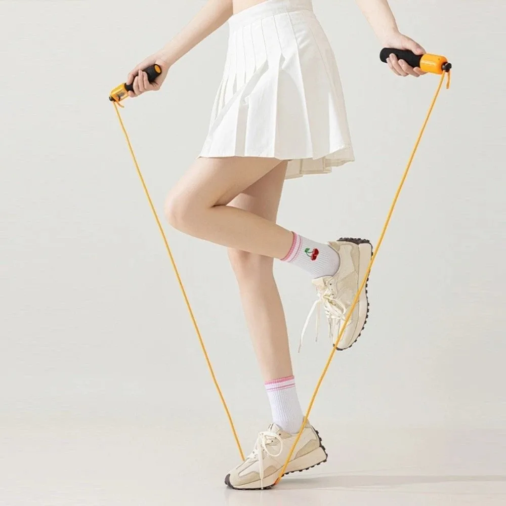 2 أزواج القلب سيليكون جورب وحيد النساء اليوغا الجوارب التطريز الكرز نمط جوارب بيلاتيس لينة تنفس عدم الانزلاق الجوارب