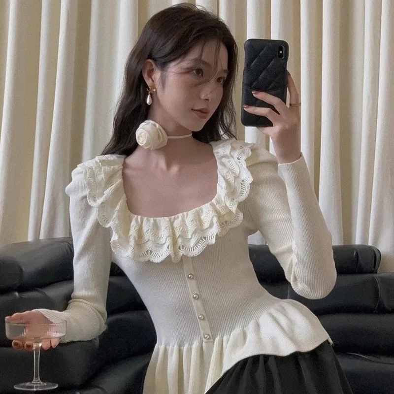 أنيقة الكشكشة متماسكة سترة المرأة الدانتيل المرقعة كم طويل سليم صالح البلوفرات الفرنسية شيك الخريف الشتاء عادية المحاصيل لاعبا