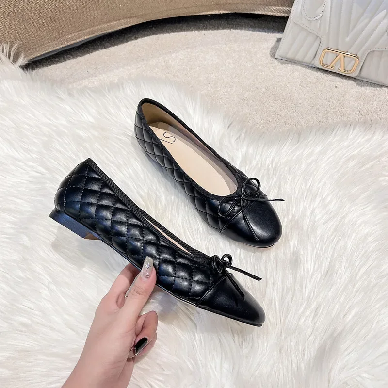New Women's Shoes with Light Color Contrast Soft Bottom Flat Bow Sole Shoes