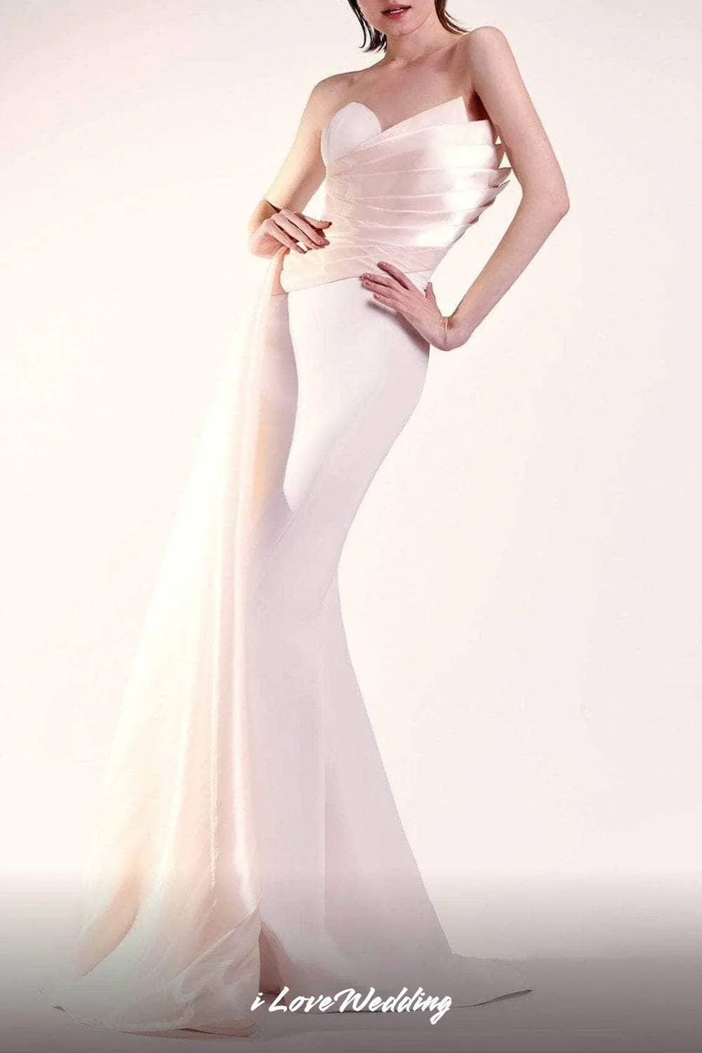 Różowe suknie wieczorowe bez ramiączek 2025 bez rękawów Sweetheart plisowany tren typu Sweep syrenka Backless suknie ślubne dostosowane