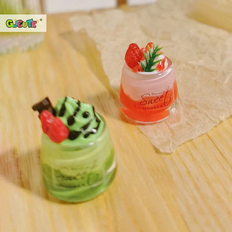 1pcs Dollhouse Fruit Mini Mango Strawberry Beverage Dessert Cup Decoration Miniature Toy Model Scene For Doll House Accessories