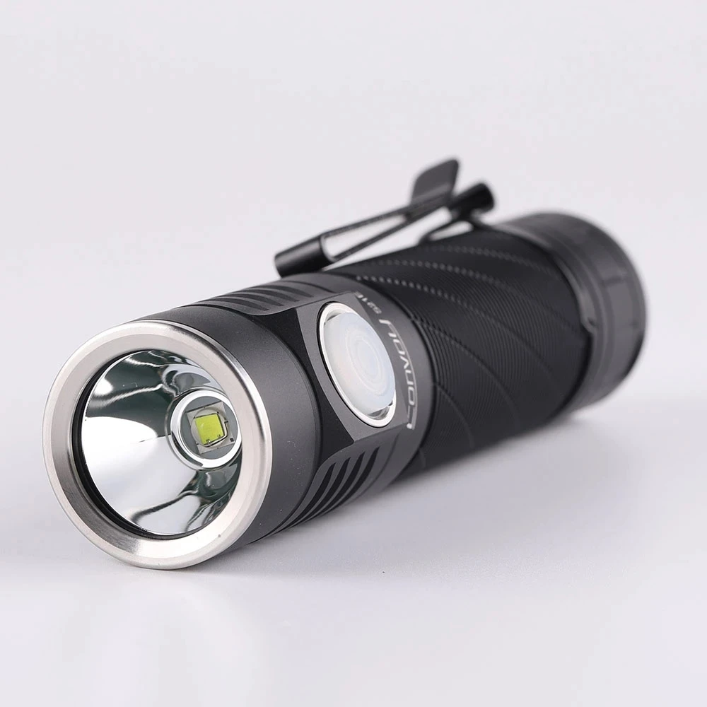 Convoy-linterna Led portátil S21E con luz SST40, iluminación para bicicleta al aire libre, senderismo, Camping