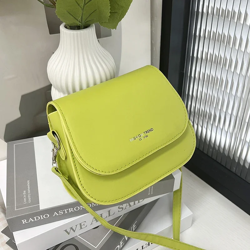 Fashion Flap Saddle Shoulder Bags for Women Solid Color Designer Messenger Handbags Purse Small Female Leather Crossbody Bag