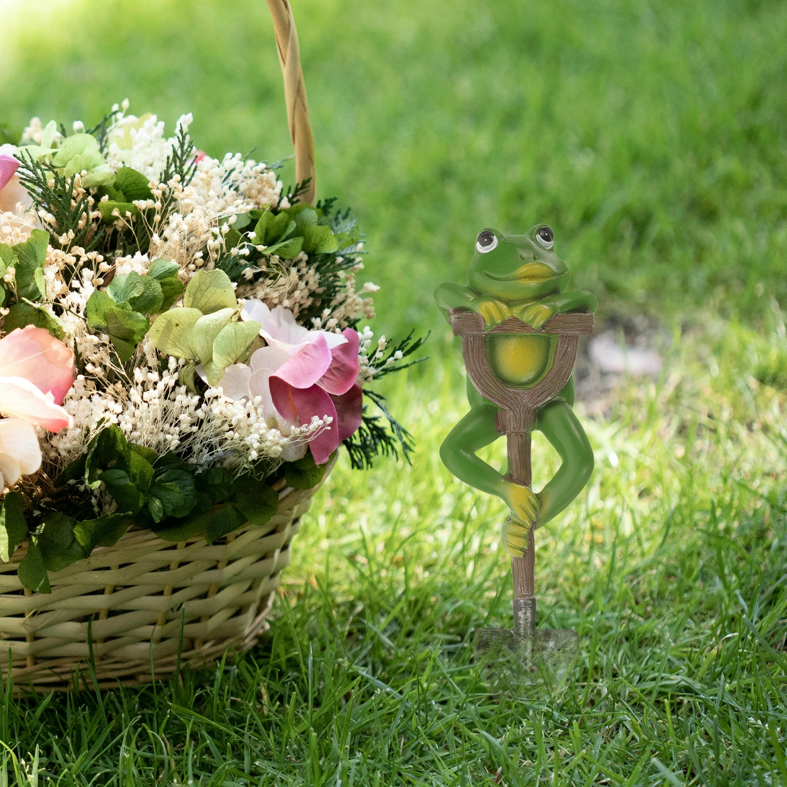 

1pcs Resin Ornament Decoration Outdoor Sculpture Stake Resin Animal Craft Garden Statue Shape Ornament Yard Decor Outdoor Garden
