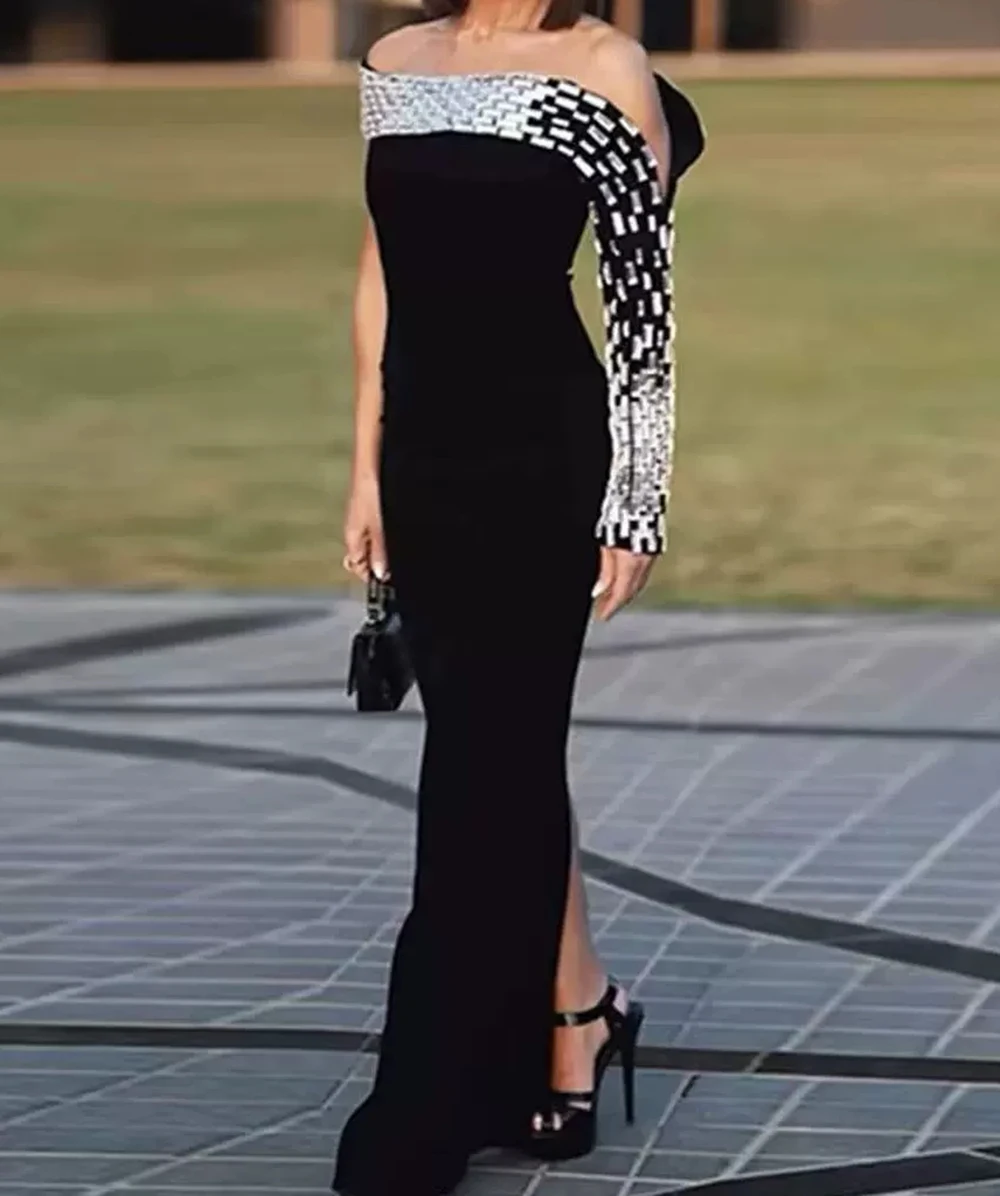

European and American women's new sexy one-shoulder long-sleeved beaded diamond bandage maxi dress-GZXX1052