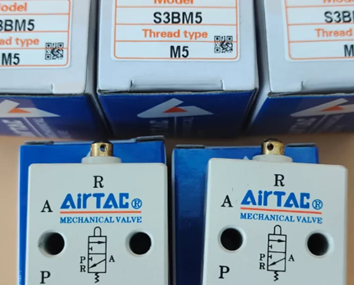 3PCS New original AirTAC mechanical valve S3B-M5 S3B-06 S3B-08