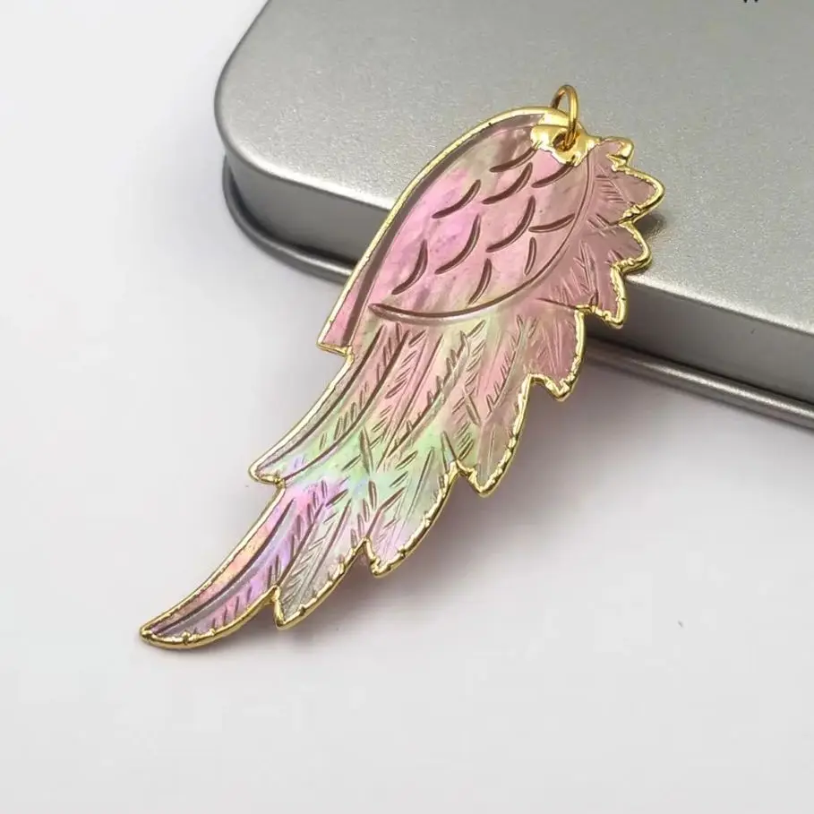 WT-P853 All-Matched Design Shell Feather Pendant gold Jewelry natural shell mixed colors charm pendant for necklace high quality