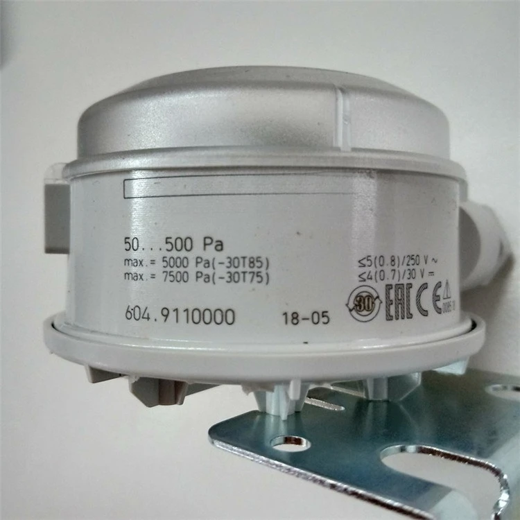 Output Sakelar yang Dapat Diprogram, Pemancar Tekanan, Sakelar Tekanan Elektronik