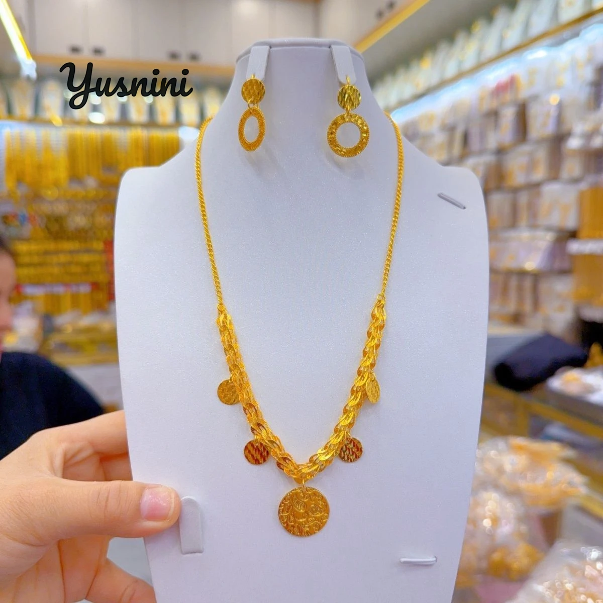 

Модные европейские Дубайские 24-каратные позолоченные серьги-колье по индивидуальному заказу для парного комплекта ювелирных изделий для свадебной вечеринки DD10813