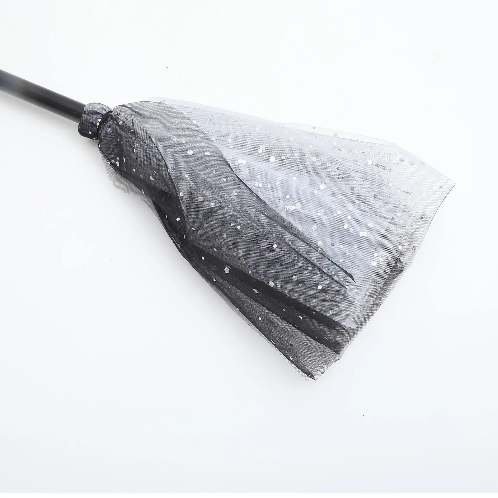 

Halloween Besom Prop with Exquisite Workmanship Lively Design Ideal for Witch Wizard Costume Accessories Party Decorations