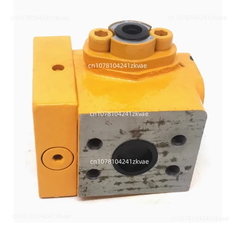 Pressure Reducing Valve Suitable for Excavator, PC60 120 130 200 240 300 360-6-7-8