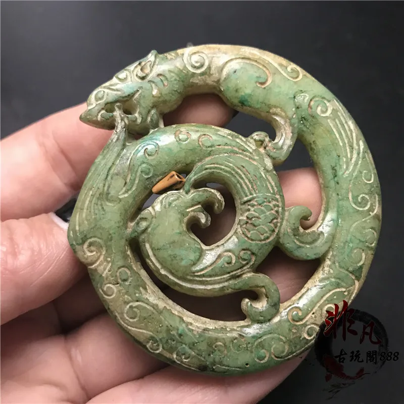 High ancient stone, Xiu jade plate, spinning dragon, wind je pendant, Ming and Qing dynasties