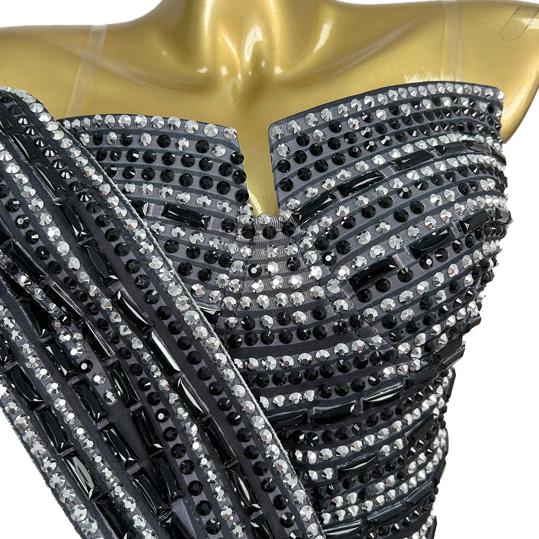 

Luxury Sparkly Crystals High Side Slits Evening Gown Sexy Women Birthday Celebrate Party Photo Shoot High-end Outfit Xiangbin