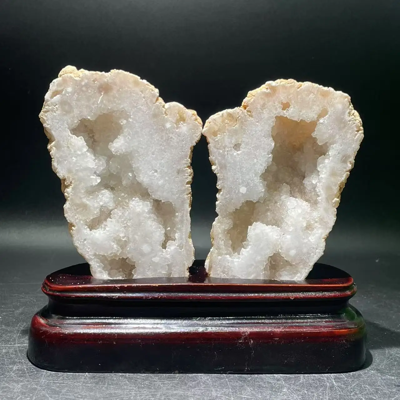 

New 100% natural white crystal cave clean quartz pair including basic home decor from Morocco