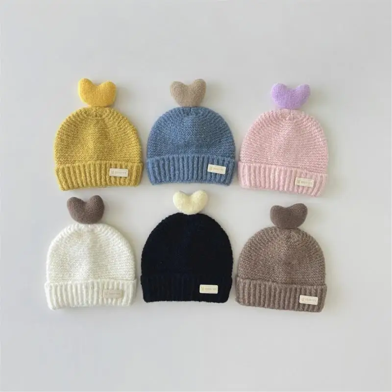 

U13F Warm Knit Bonnet for Baby, Comfortable Love Heart Decor Hat for 2-18 Months Infants Knitted Wool Hat Autumn Winter