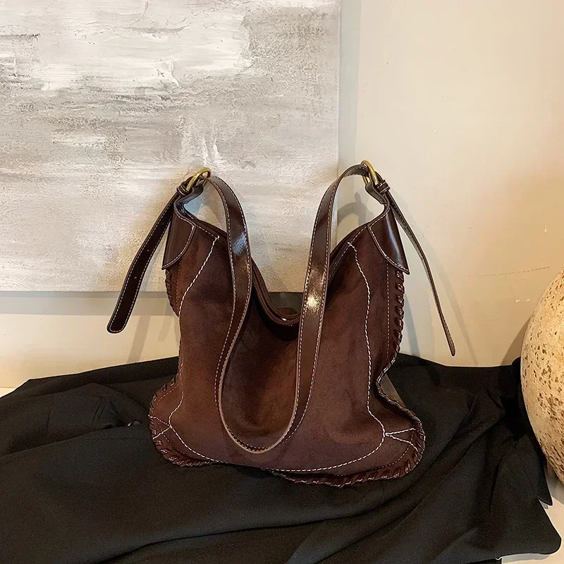 

Casual Faux Suede Saddle Shoulder Bags Popularity High Quality Personality Hot Trendy Winter New Style Women's Crossbody Bags